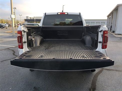 Used 2024 RAM 1500 Laramie image 12