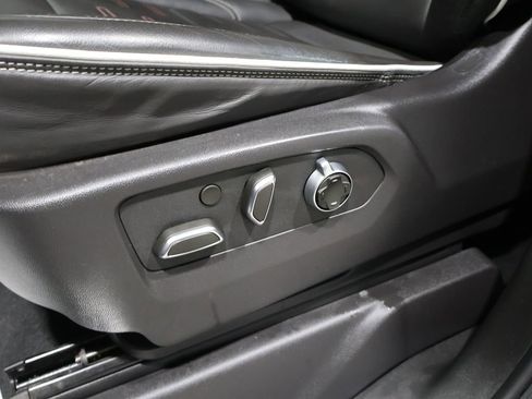 Used 2025 GMC Sierra 1500 AT4X image 13