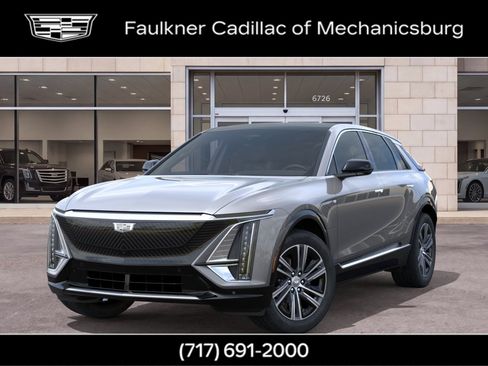 Used 2025 Cadillac Lyriq Luxury AWD/4WD image 6