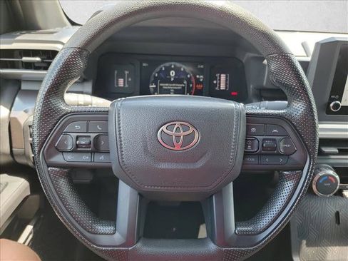 Used 2025 Toyota Tacoma SR5 AWD/4WD image 18