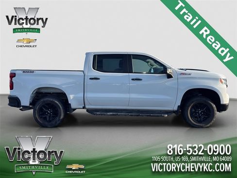 Used 2022 Chevrolet Silverado 1500 LT Trail Boss w/ LPO, Dark Essentials Package image 7