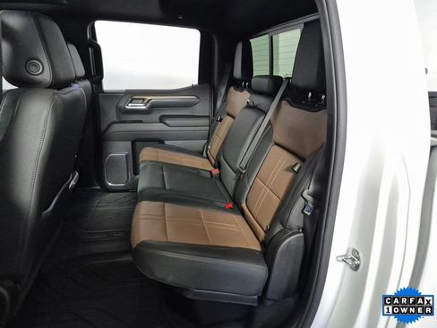 Certified 2024 Chevrolet Silverado 1500 High Country w/ High Country Premium Package AWD/4WD image 24
