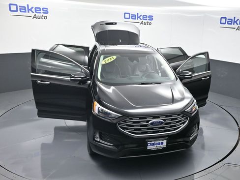 Used 2024 Ford Edge Titanium image 58