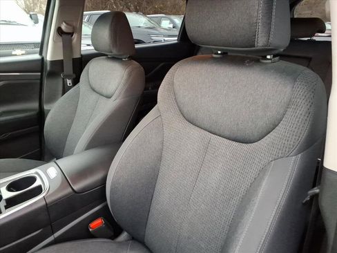 Used 2023 Hyundai Santa Fe SEL image 13