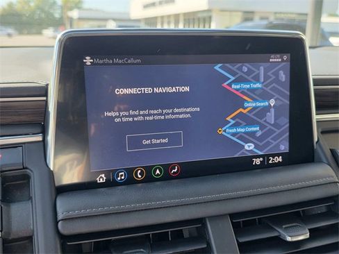 Used 2021 Chevrolet Suburban Z71 w/ Luxury Package image 14