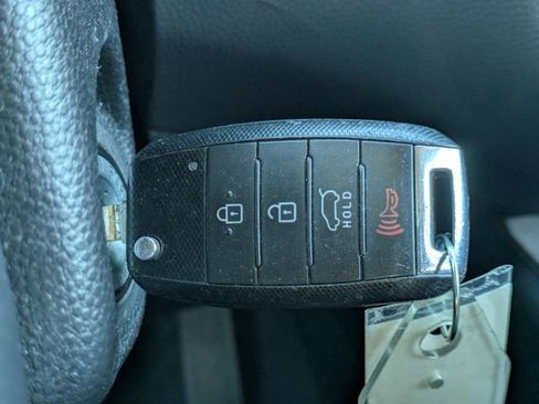 Used 2018 Kia Soul + image 30