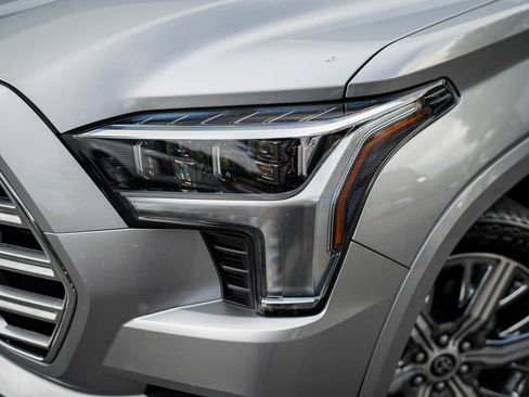 Used 2024 Toyota Sequoia Capstone image 3