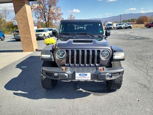Used 2021 Jeep Gladiator Mojave image 3