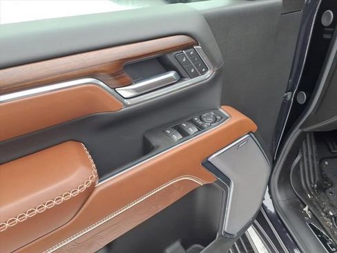 New 2026 GMC Sierra 3500 Denali Ultimate image 17