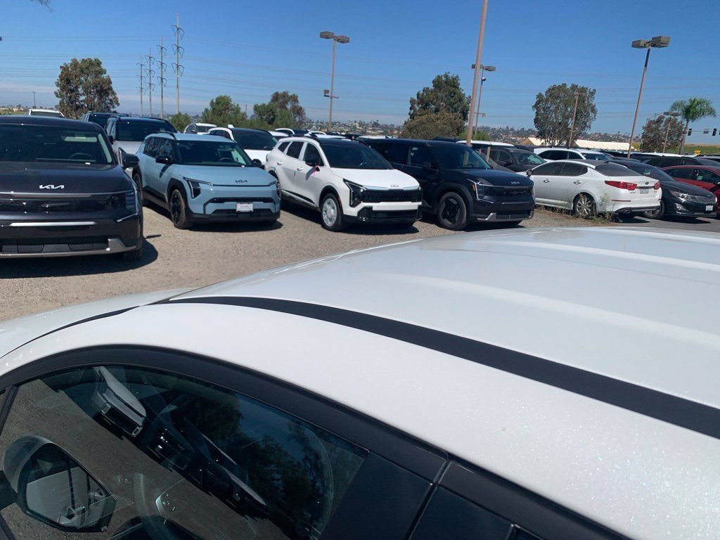Certified 2023 Kia Sportage LX FWD image 9