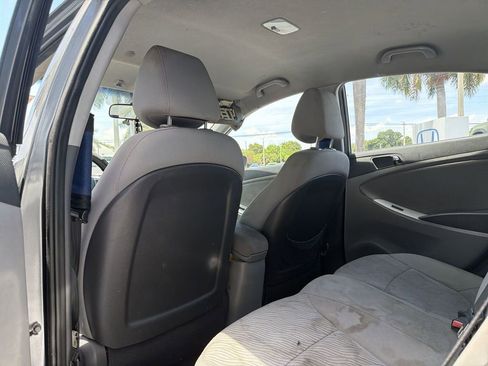 Used 2012 Hyundai Accent GLS w/ Premium Pkg 3 FWD image 22