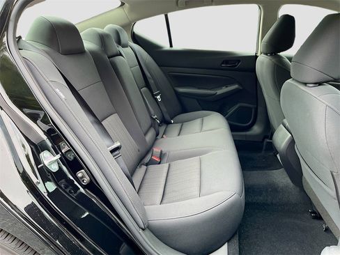 New 2025 Nissan Altima 2.5 SV image 22