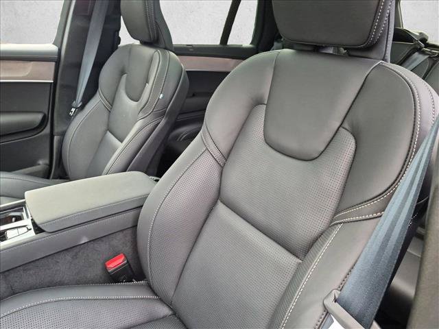 Used 2026 Volvo XC90 B6 Ultra w/ Lounge Package AWD/4WD image 13