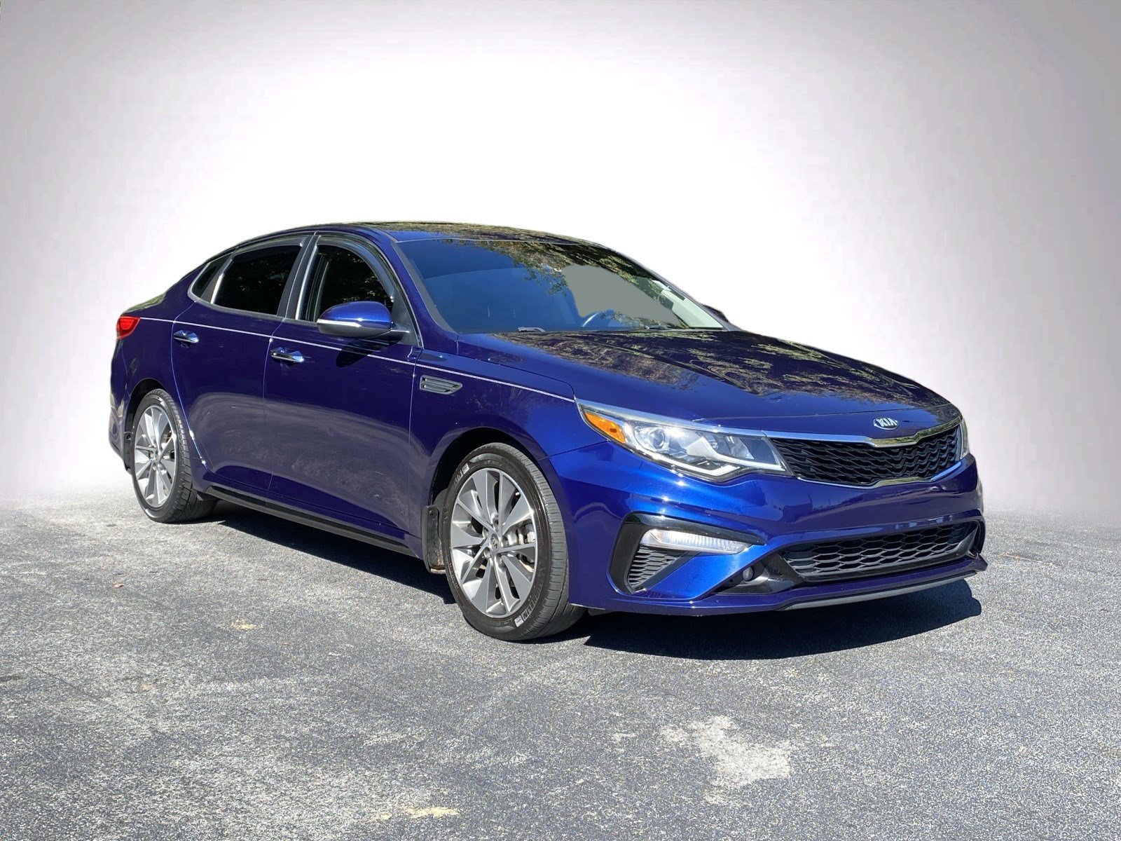 Used 2019 Kia Optima S FWD image 2