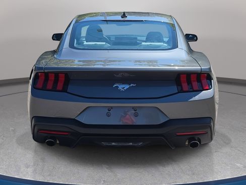 Used 2024 Ford Mustang Coupe RWD image 6