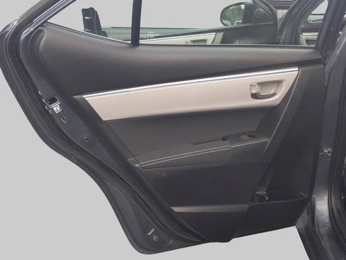 Used 2015 Toyota Corolla LE FWD image 29