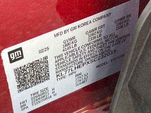 Used 2025 Chevrolet Trax LT image 30