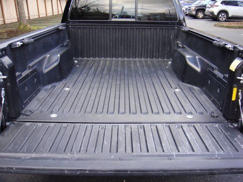 Used 2013 Toyota Tacoma 2WD Access Cab w/ SR5 Pkg image 15