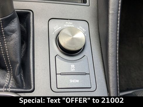 Used 2016 Lexus RC 200t image 21