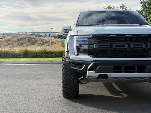 Used 2025 Ford F150 Raptor AWD/4WD image 4