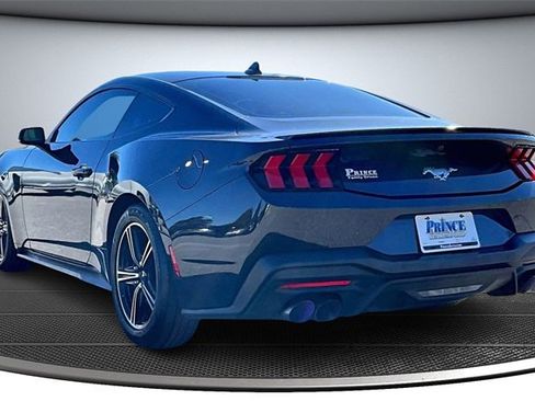 Used 2024 Ford Mustang Premium image 4