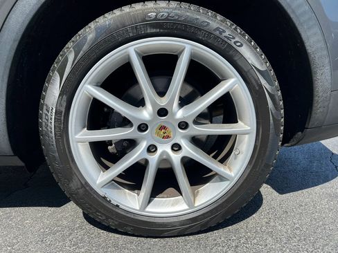 Used 2019 Porsche Cayenne AWD/4WD image 43