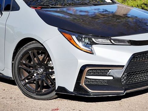 Used 2022 Toyota Corolla XSE image 4