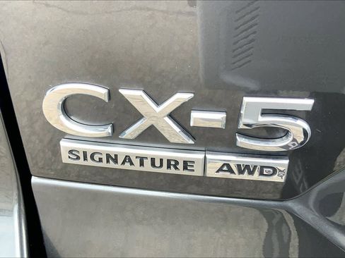 Certified 2025 MAZDA CX-5 Signature image 9