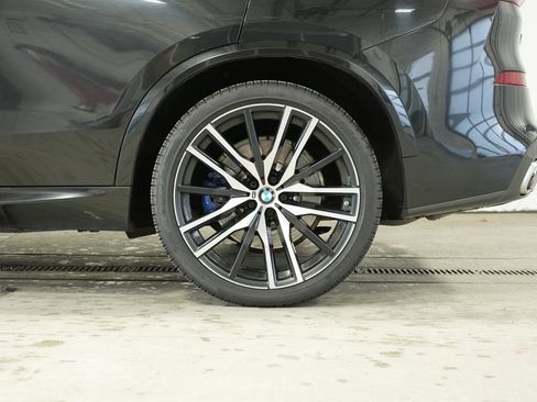 Used 2019 BMW X5 xDrive50i w/ M Sport Package image 44