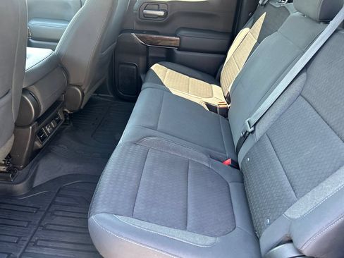 Used 2019 GMC Sierra 1500 SLE w/ X31 Off-Road Package AWD/4WD image 14