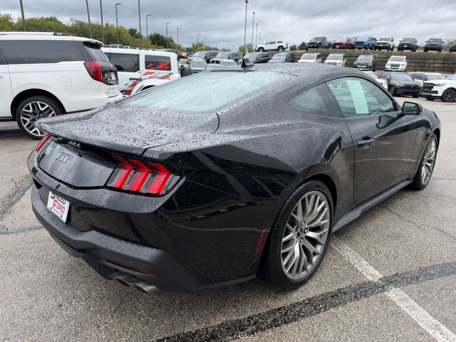 Used 2026 Ford Mustang GT Premium RWD image 7