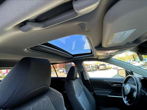 Used 2023 Toyota RAV4 XLE image 22