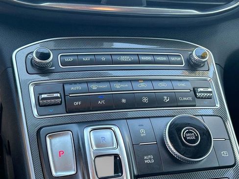 Used 2023 Hyundai Santa Fe SEL w/ Winter Weather Package image 29