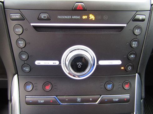 Certified 2019 Ford Edge Titanium w/ Equipment Group 301A image 42