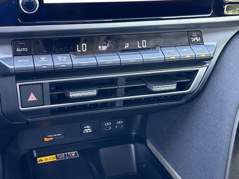 Used 2025 Toyota Camry LE FWD image 24