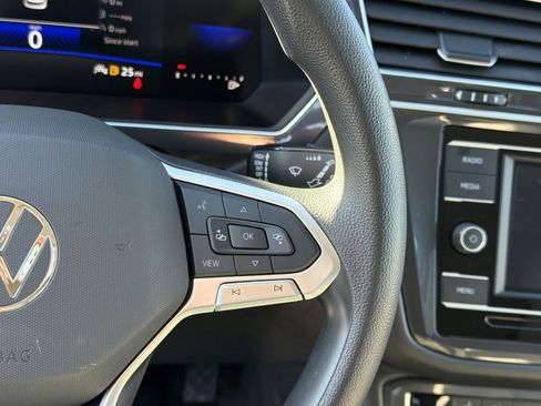 Used 2023 Volkswagen Tiguan S image 29