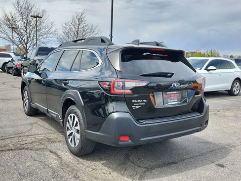 Used 2023 Subaru Outback Premium AWD/4WD image 6