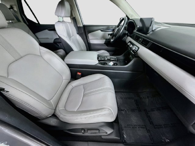 Used 2025 Honda Pilot EX-L image 30