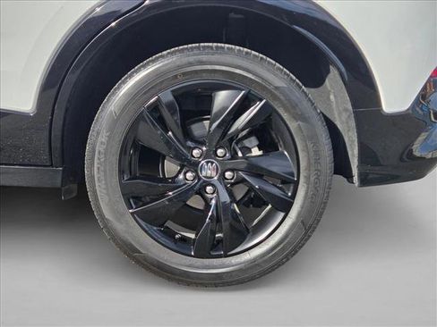 Used 2024 Buick Encore GX Sport Touring image 22