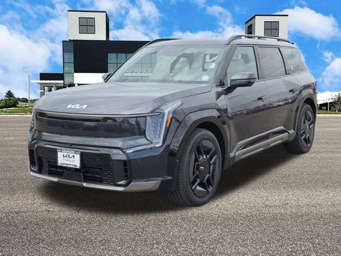 New 2026 Kia EV9 Land w/ Nightfall Edition Package image 4