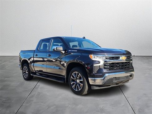 Used 2022 Chevrolet Silverado 1500 LT w/ Protection Package image 6