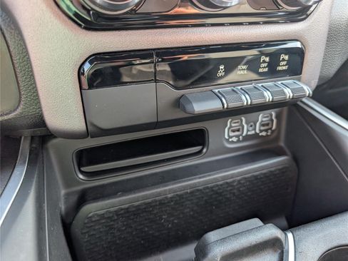 Used 2022 RAM 1500 Big Horn AWD/4WD image 27
