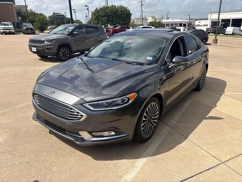 Used 2018 Ford Fusion Titanium FWD image 1