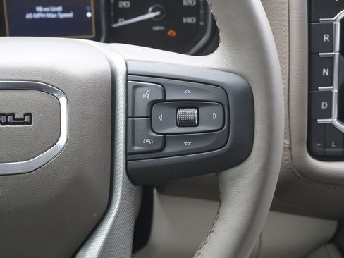 Used 2021 GMC Yukon XL Denali w/ Denali Premium Package AWD/4WD image 12