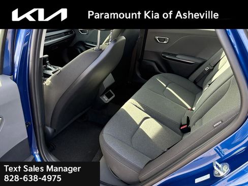 New 2025 Kia K4 LXS image 19