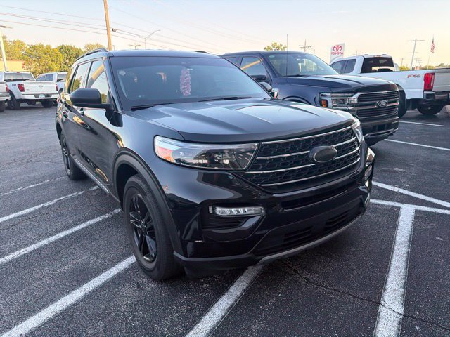 Used 2022 Ford Explorer XLT w/ Equipment Group 202A RWD image 1