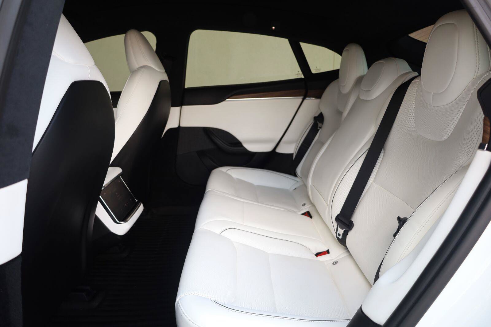 Used 2021 Tesla Model S Plaid AWD/4WD image 22
