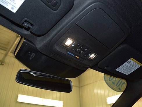 Used 2020 Ford Explorer ST image 29