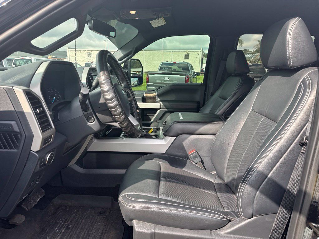 Used 2022 Ford F350 Lariat w/ Tremor Off-Road Package AWD/4WD image 10