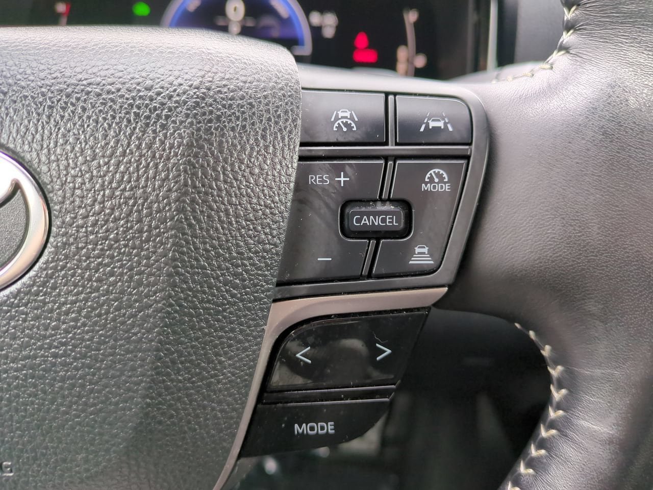Used 2025 Toyota Camry SE AWD/4WD image 23